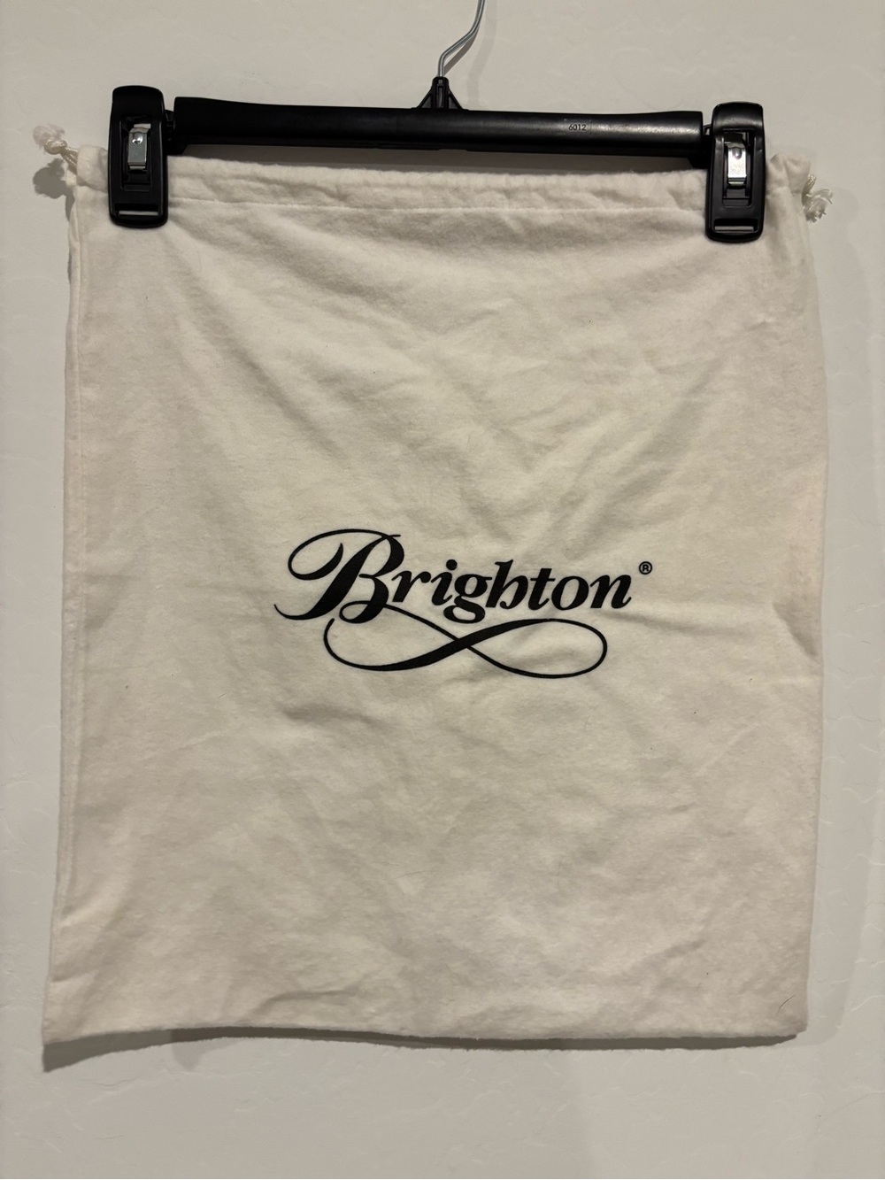 Brighton Cream Dust Bag